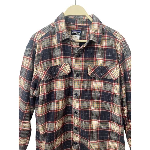 PATAGONIA M'S FJORRD MENS LONG SLEEVE BUTTON DOWN FLANNEL PLAID WARM SHIRT SZ M - Picture 3 of 13